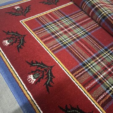 Royal Stewart Thistle Border Rug